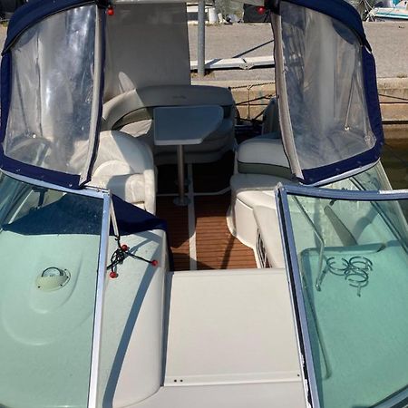 Hotel Hebergement Insolite Sur Un Bateau À Quai La Londe-les-Maures Esterno foto